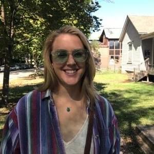 Meet your Posher, Emily